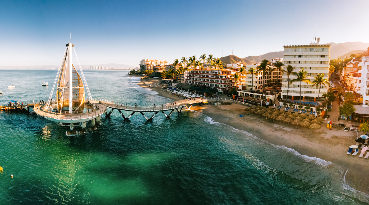 Muelle Los Muertos, Puerto Vallarta — destino vacacional en México